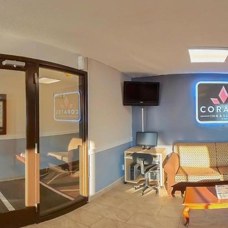 Coratel Inn & Suites By Jasper Hastings Zewnętrze zdjęcie