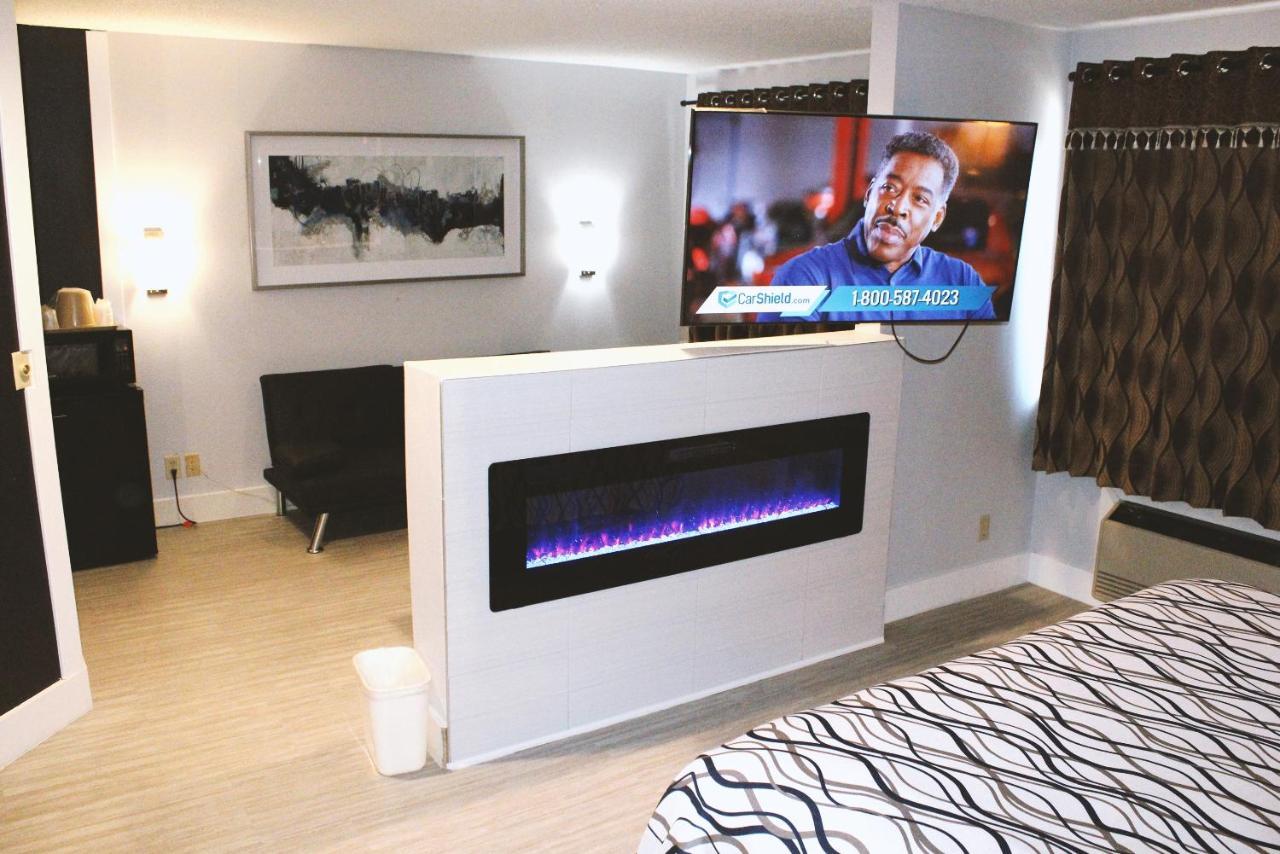 Coratel Inn & Suites By Jasper Hastings Zewnętrze zdjęcie