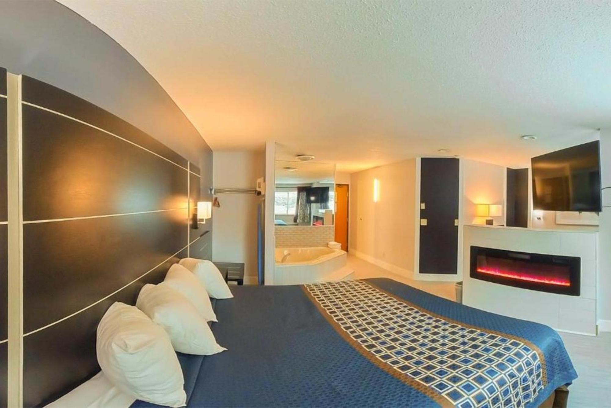 Coratel Inn & Suites By Jasper Hastings Zewnętrze zdjęcie